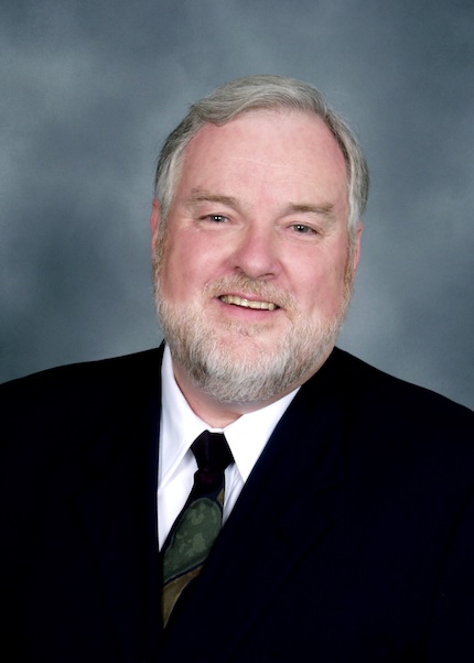 Dr. Gordon E. Brown, pictured in 2002 during his tenure on the GIA Board of Governors
