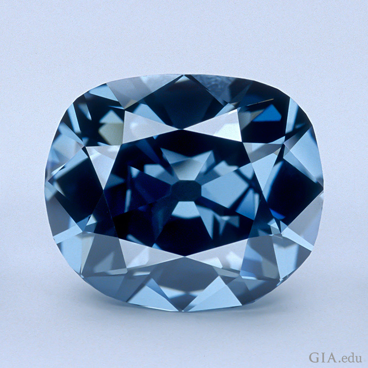 Hope Diamond(霍普钻)由 Smithsonian Institution(史密森学会)友情提供 Hope Diamond(霍普钻)由 Smithsonian Institution(史密森学会)友情提供