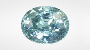 Long-wave UV exposure changes zircon’s color from medium light greenish blue (left) to very dark yellowish green (right). 