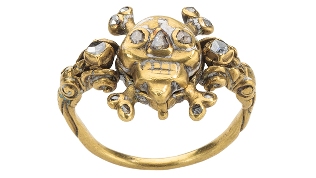 Skull memento mori locket ring Skull memento mori locket ring