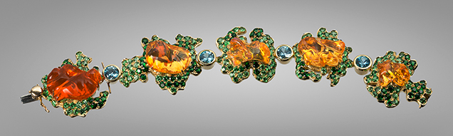 “Queen Thai” bracelet with fire opals. “Queen Thai” bracelet with fire opals.