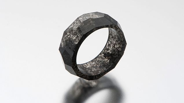 Carved Fancy Dark gray diamond ring. Carved Fancy Dark gray diamond ring.