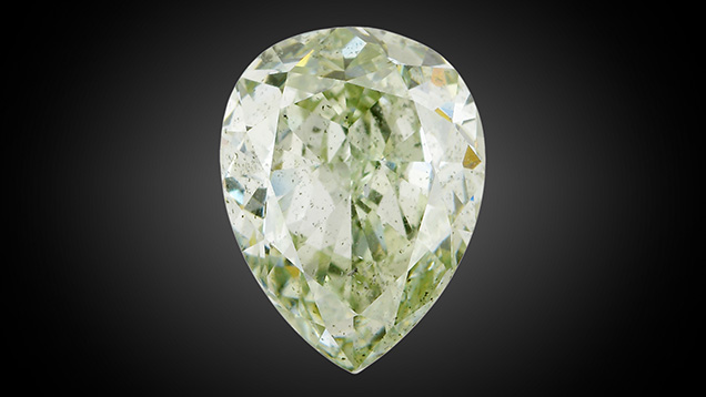 Two mechanisms are responsible for this diamond’s yellow-green color. Two mechanisms are responsible for this diamond’s yellow-green color.
