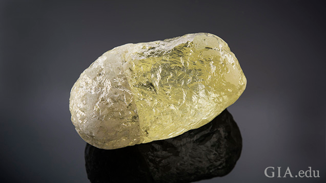 552.7 ct Yellow Diamond from the Diavik Mine 552.7 ct Yellow Diamond from the Diavik Mine