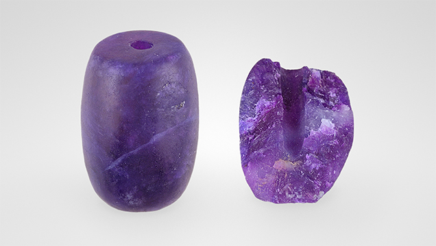 Two dyed serpentine beads. Two dyed serpentine beads.