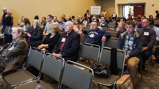 2015年GSA年次総会の宝石学セッションの参加者たち 2015年GSA年次総会の宝石学セッションの参加者たち