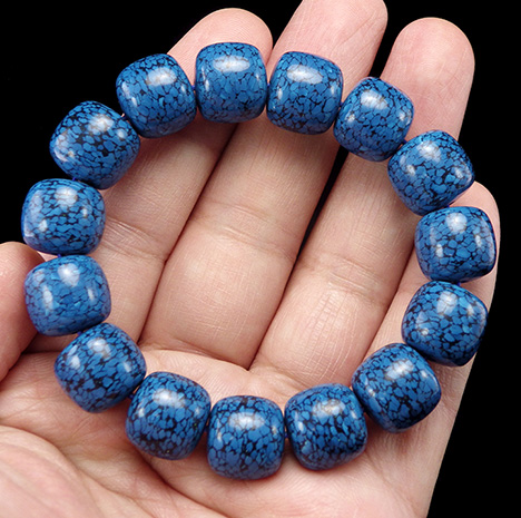 “Wulanhua” turquoise bracelet submitted to TULAB. “Wulanhua” turquoise bracelet submitted to TULAB.