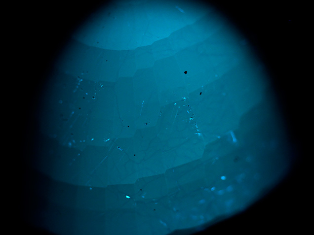 DiamondView image of blue synthetic spinel DiamondView image of blue synthetic spinel