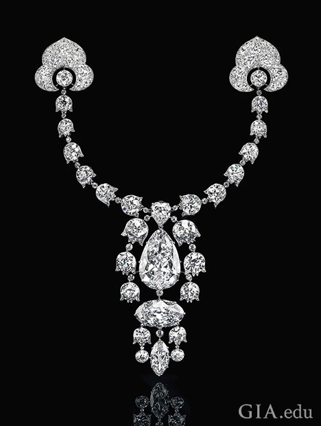 A multi-diamond brooch A multi-diamond brooch