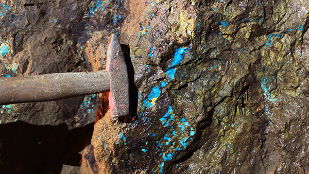 Thick vein of turquoise from the Dom tunnel at Neyshabur Thick vein of turquoise from the Dom tunnel at Neyshabur