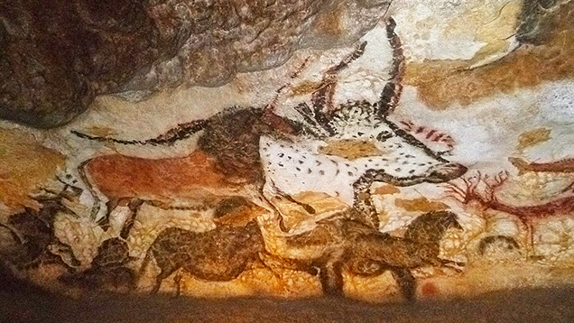 Use of red ochre in the Hall of the Bulls cave painting. Use of red ochre in the Hall of the Bulls cave painting.