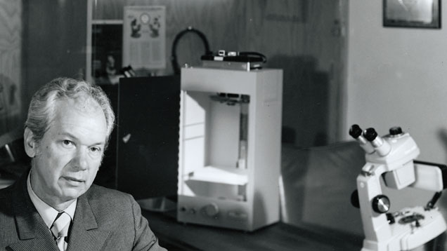機器の歴史年表、Kenneth Moore 機器の歴史年表、Kenneth Moore