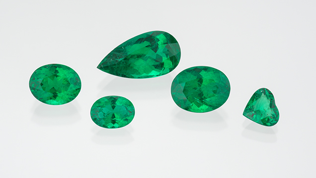 Array of emeralds from Nova Era Array of emeralds from Nova Era