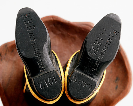 Fabergé engraving on N.N. Pustynnikov’s boot Fabergé engraving on N.N. Pustynnikov’s boot