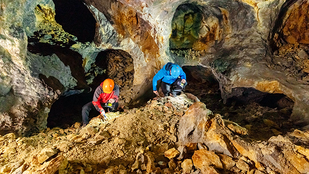 Figure 10. Opal hunting with Miroslav Kravec (blue parka) in the stope around the Jozef adit of the Libanka mine. Photo by Slavomír Krestian; courtesy of Slovenské opálové bane Ltd. Figure 10. Opal hunting with Miroslav Kravec (blue parka) in the stope around the Jozef adit of the Libanka mine. Photo by Slavomír Krestian; courtesy of Slovenské opálové bane Ltd.