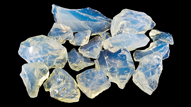 Figure 15. Rough Slovak Ice Opal (3.36–25.42 ct). Photo by Peter Semrád; courtesy of Great Rent JSC. Figure 15. Rough Slovak Ice Opal (3.36–25.42 ct). Photo by Peter Semrád; courtesy of Great Rent JSC.