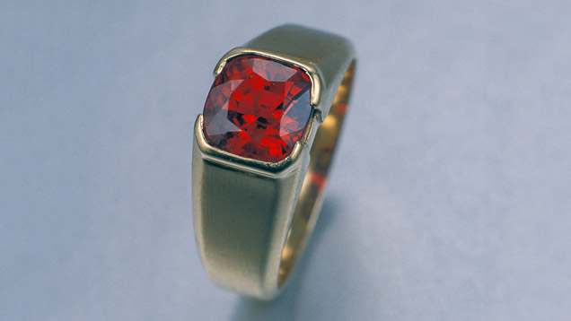 Spinel Ring