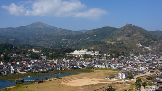 摩谷（mogok）山谷