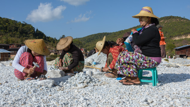 Colorful Attire of the Kanase Women