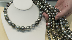 Cultured pearl jewellery