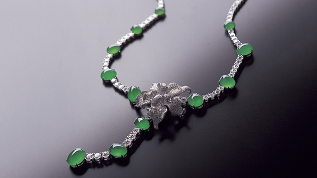 “Dancing Bird with Jade Feathers” jadeite necklace