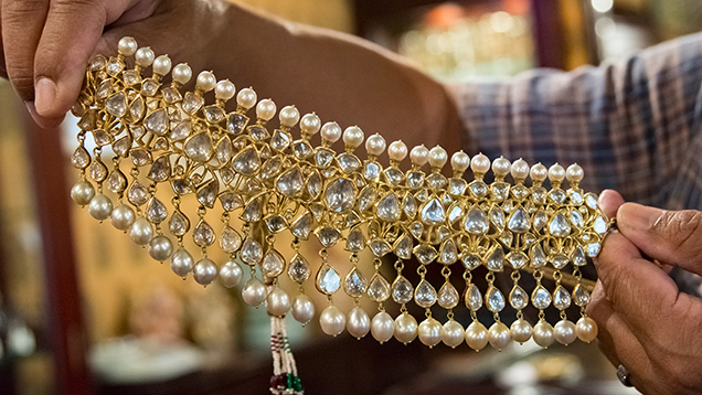 Kundan meena choker front