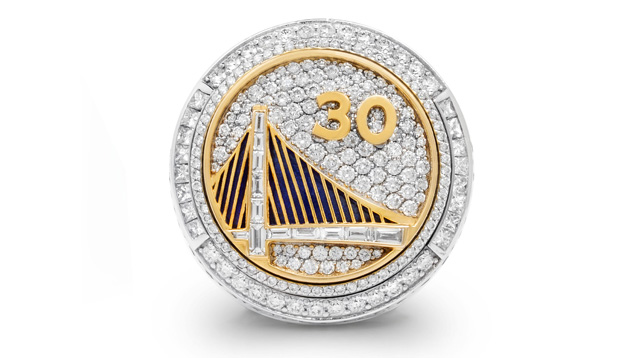 Image showing the top face of the 2015 Golden State Warriors ring. 