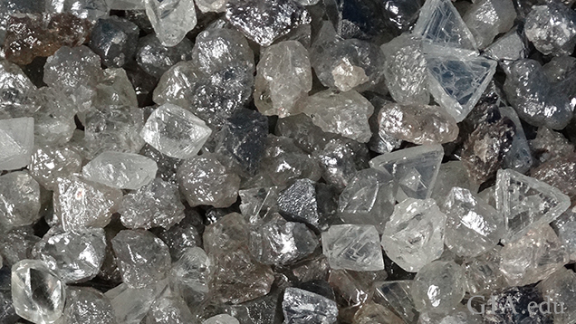 たくさんのダイヤモンド原石