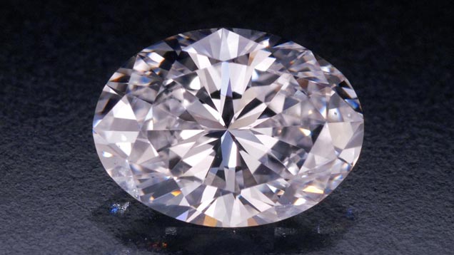 Diamante de forma ovalada