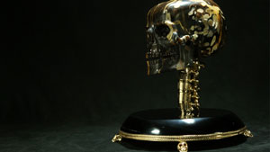 頭蓋骨彫刻の展示