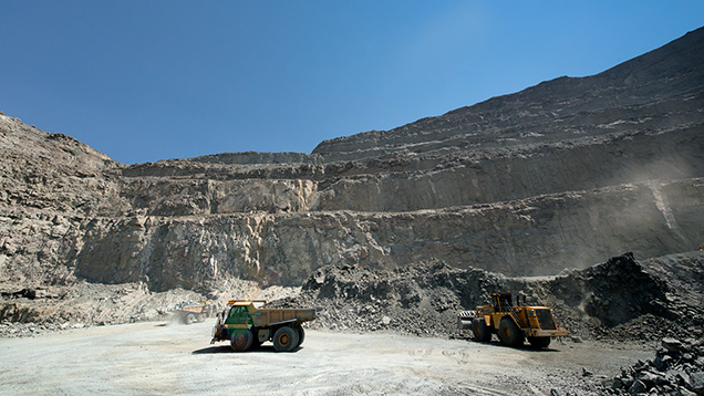 Dump truck and loader remove kimberlite ore