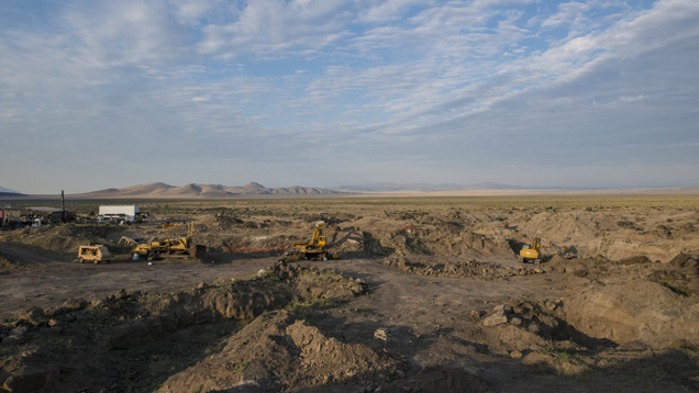 This view of the Dust Devil Mine shows Dudeck Ridge in the background. This is likely the local source of the sunstone-bearing lavas. - Robert Weldon