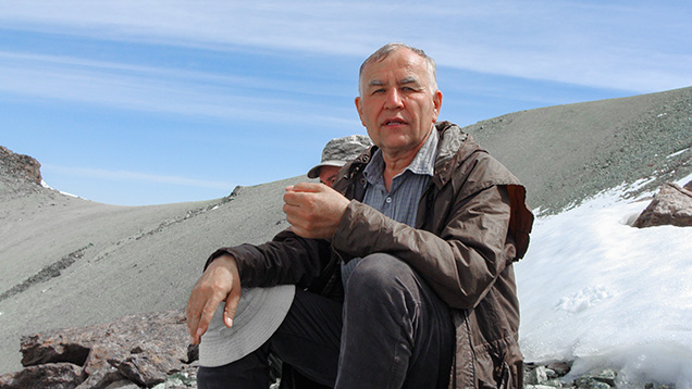 Sekerin（赛克林）博士在西伯利亚的一个矿井现场