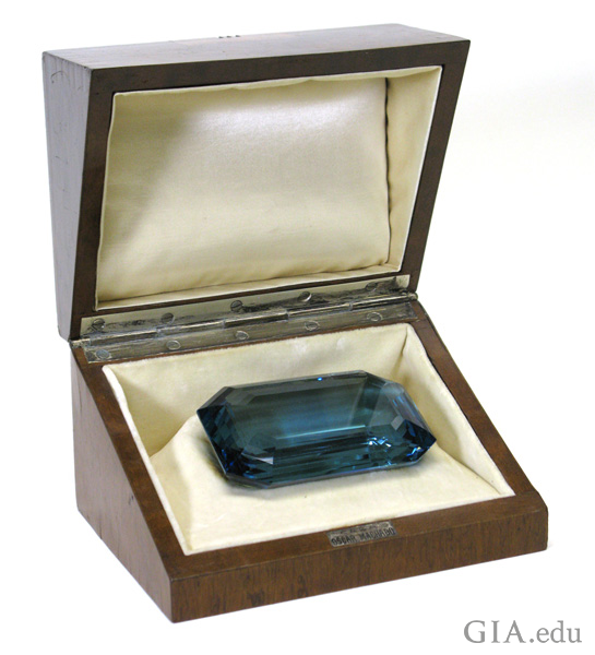 The 1,298 carat rectangular step-cut aquamarine in art deco box gifted to Eleanor Roosevelt from the government of Brazil in 1936 is one of the largest April birthstones.