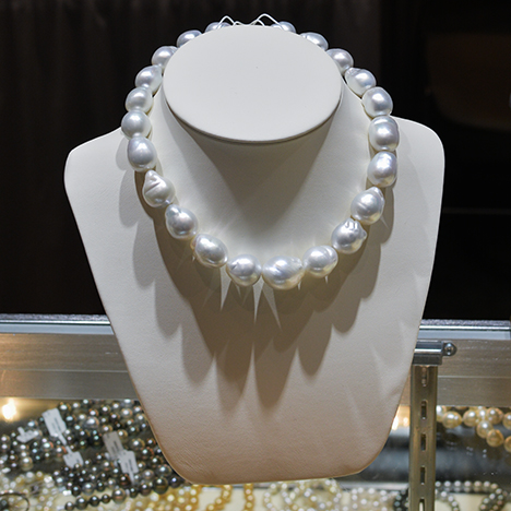 Tahitian cultured pearl