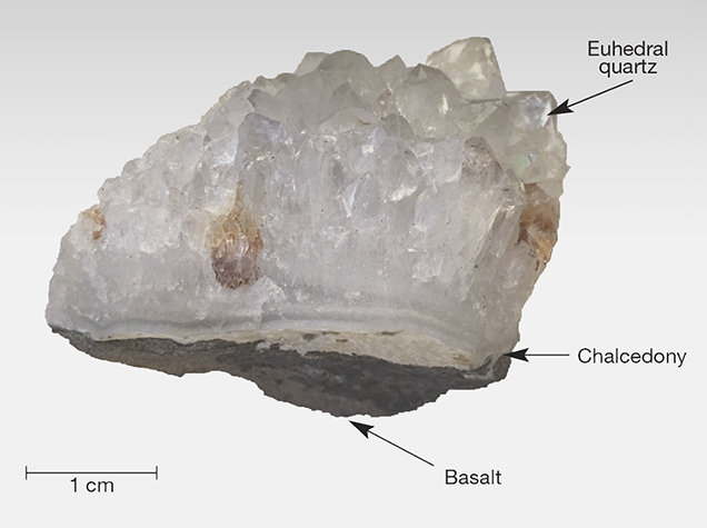 Iridescent quartz from Jalgaon, India