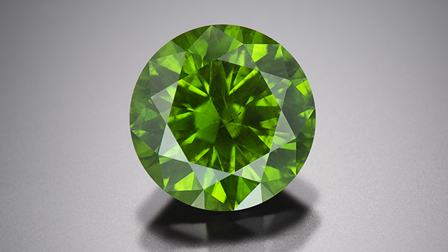 Top-quality Russian demantoid weighing 9.49 ct.