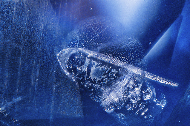 Bipyramid sapphire inclusion within a sapphire.