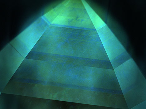 Figure 4. DiamondView imaging revealed at least eight growth steps. Image by Ka Wing Tam.