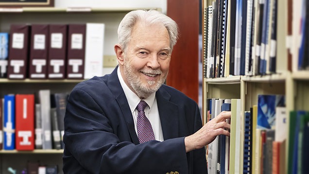 Distinguished research fellow James E. Shigley.