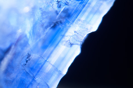 Straight and sharp blue zoning, rarely seen in Mogok sapphire