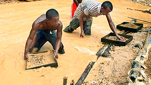 Figure 1. Artisanal mining in Liberia. Courtesy of Diamonds for Peace.